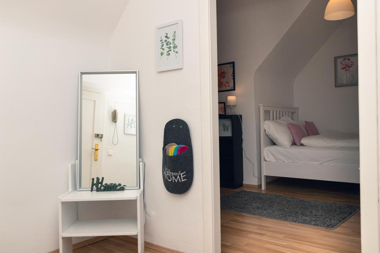 Milky Way Top Floor 2-Bedroom Apartment Air Condition Wien Exteriör bild