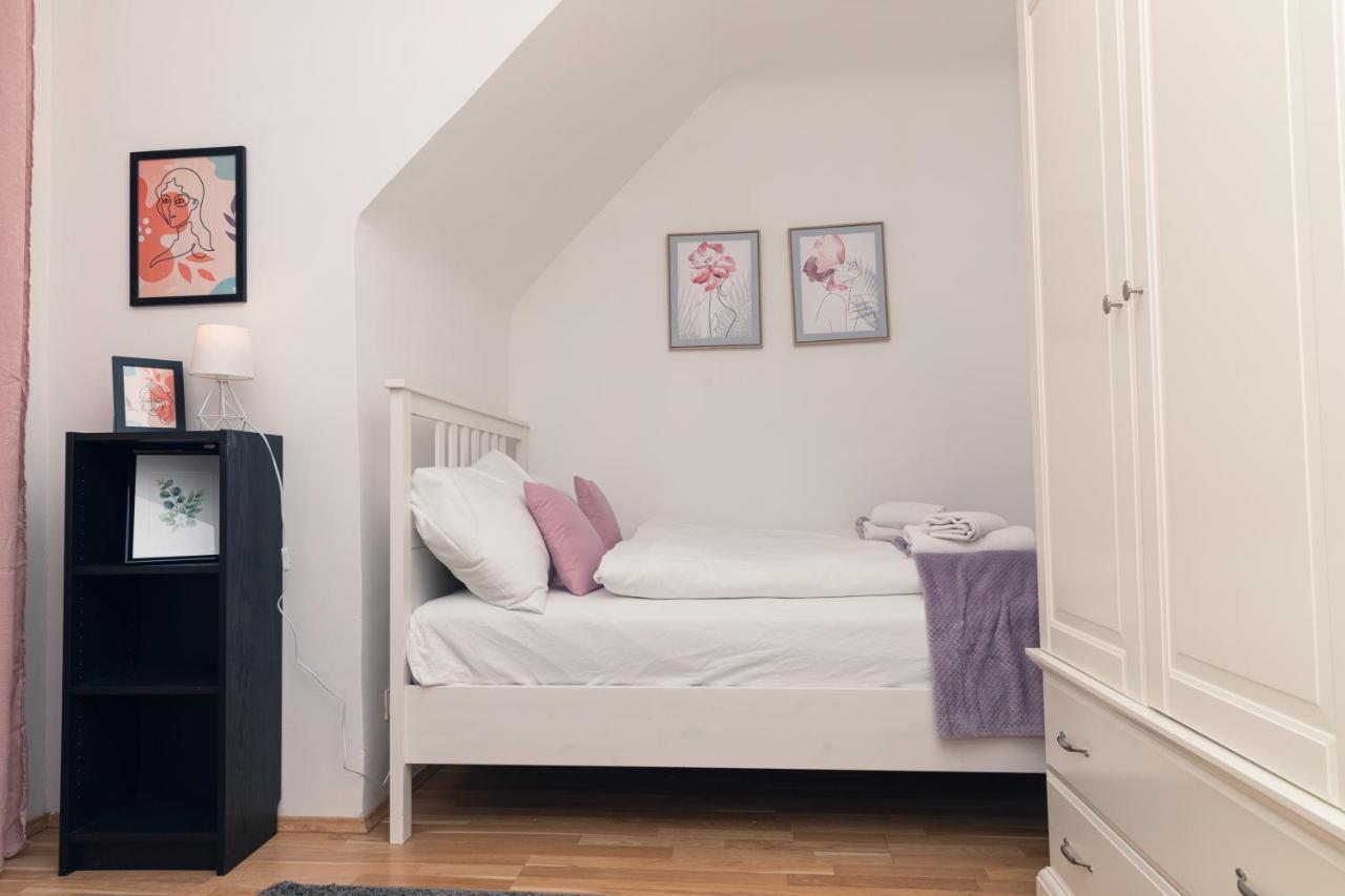 Milky Way Top Floor 2-Bedroom Apartment Air Condition Wien Exteriör bild