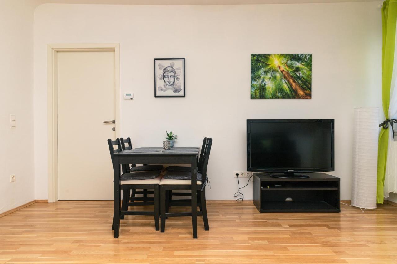 Milky Way Top Floor 2-Bedroom Apartment Air Condition Wien Exteriör bild